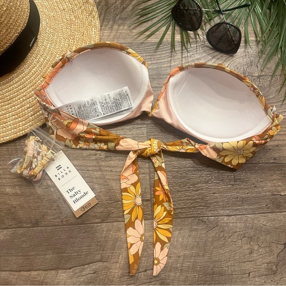 ★ Billabong x Salty Blonde Underwire Bandeau Bikini Top + Lowrider Bikini Bottom - Picture 10 of 17